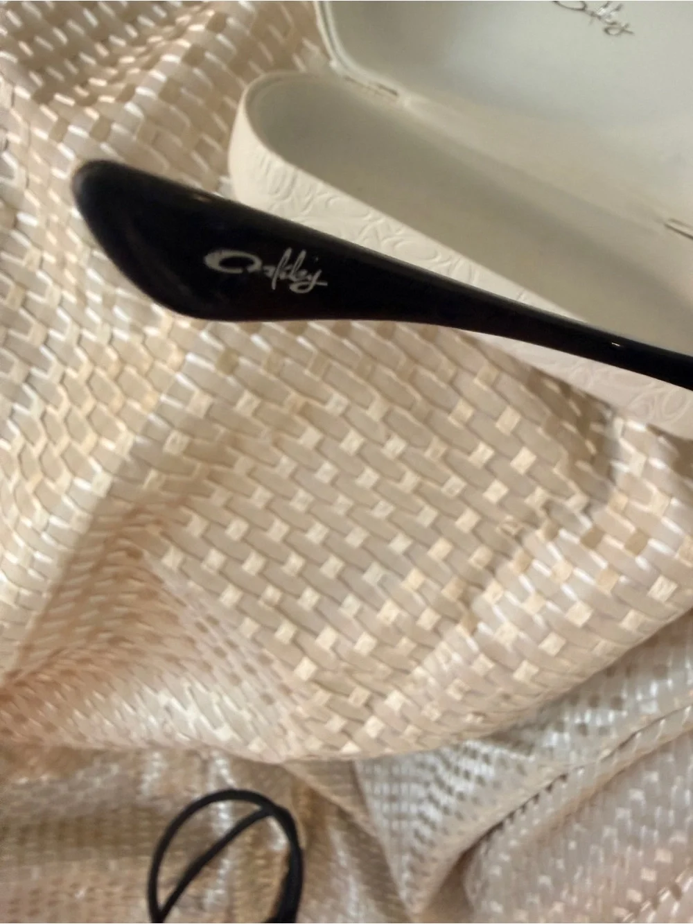 Oakley Women's Sunglasses-NO SCRATCHES